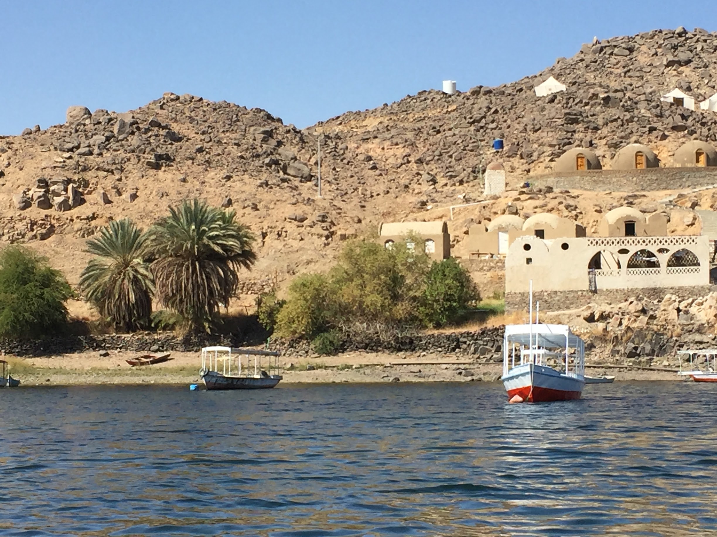 aswan.JPG